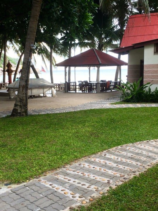 Unter 50m zum Strand Palita Lodge