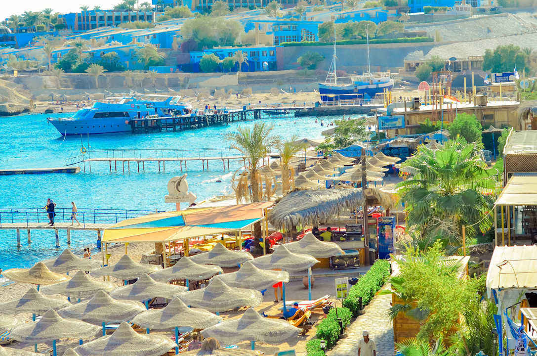 Strand Sharks Bay Resort Aqua Park & Diving Center