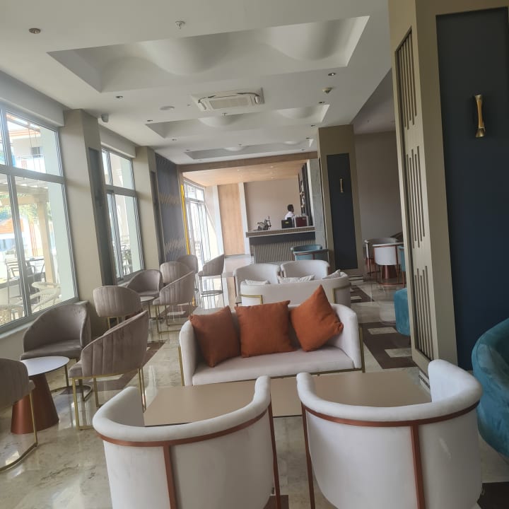 Lobby Side Story Resort & Spa