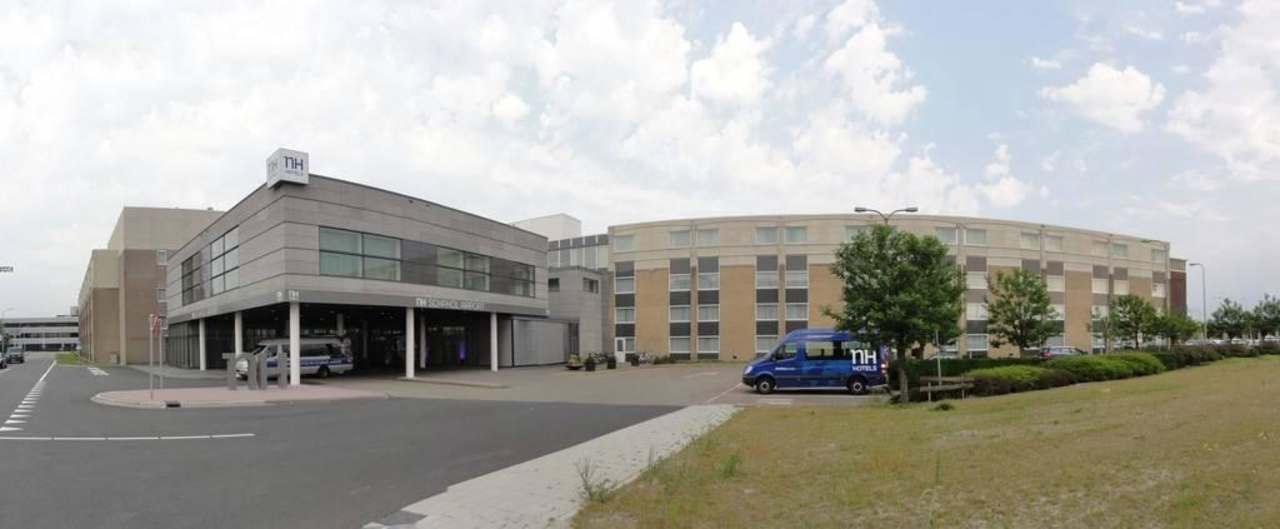 Blick von der Straße NH Amsterdam Schiphol Airport