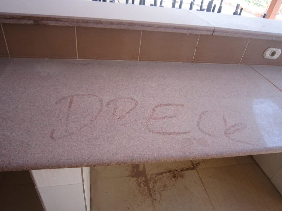 Die geschlossene Pool oder Snackbar Pyramisa Sunset Pearl Resort