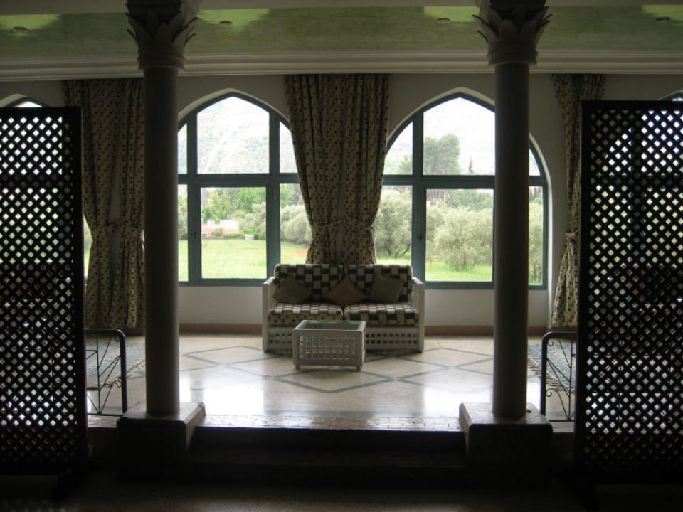 Lobby Hotel Le Tazarkount