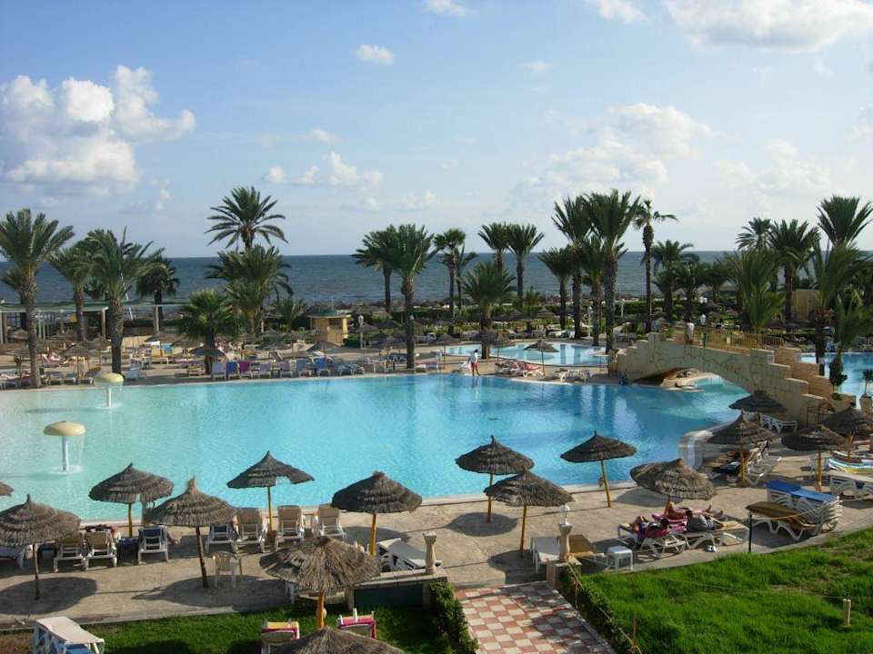 Schöne Poolanlage Houda Golf & Beach Club