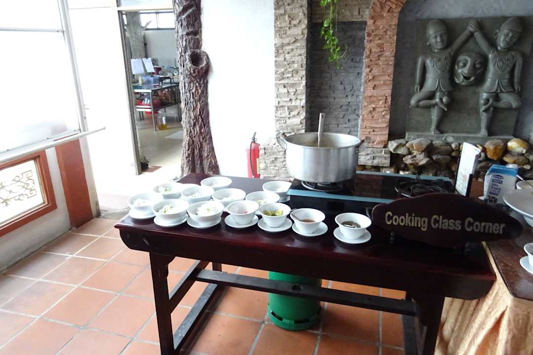 Frühstücksbüffet Hoi An Lantern Hotel