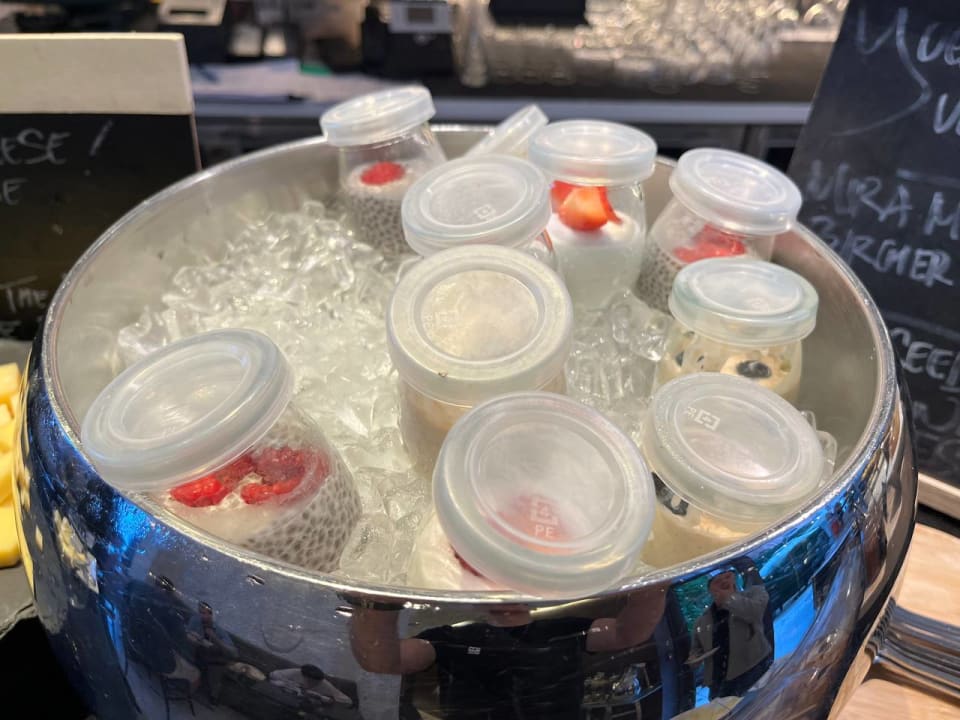 Gastro Hotel Mira Moon