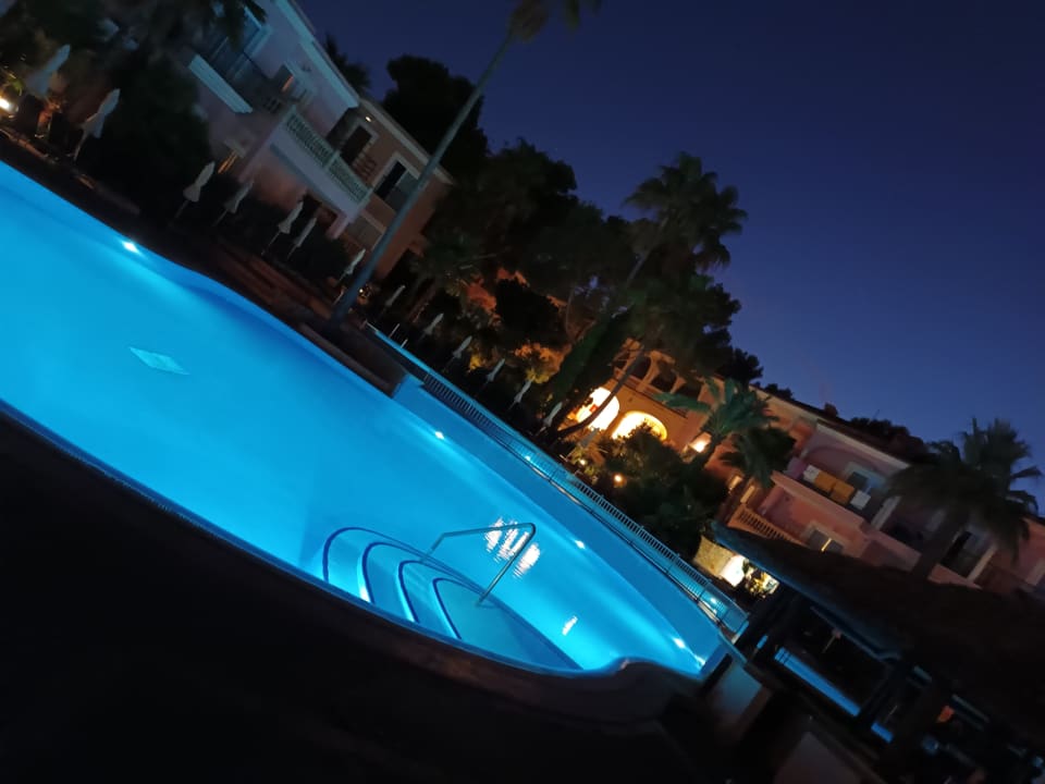 Pool R2 Lago Playa Park