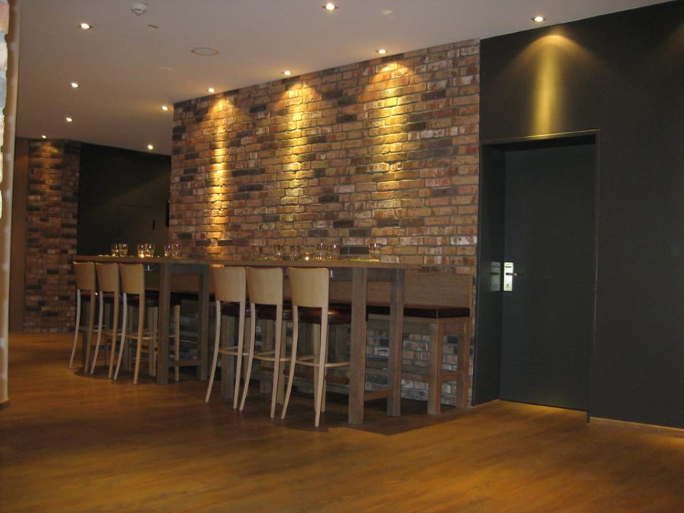 Durchgang zum Restaurant Best Western Hotel Trier City