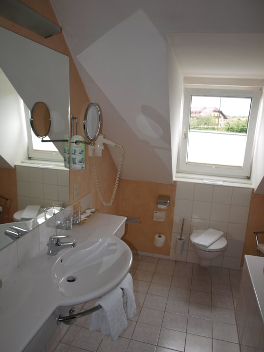 Badezimmer im Zimmer Nr.205 Austria Classic Hotel Hölle