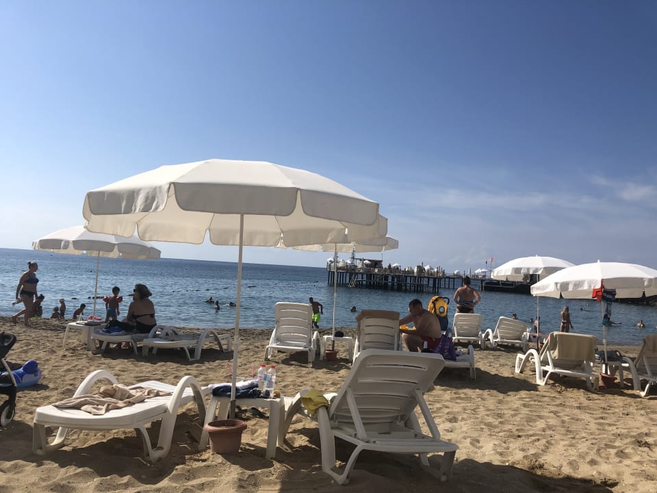 Strand Azura Deluxe Resort & Spa Hotel