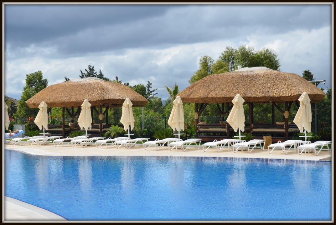 Basen Bellazure Hotel