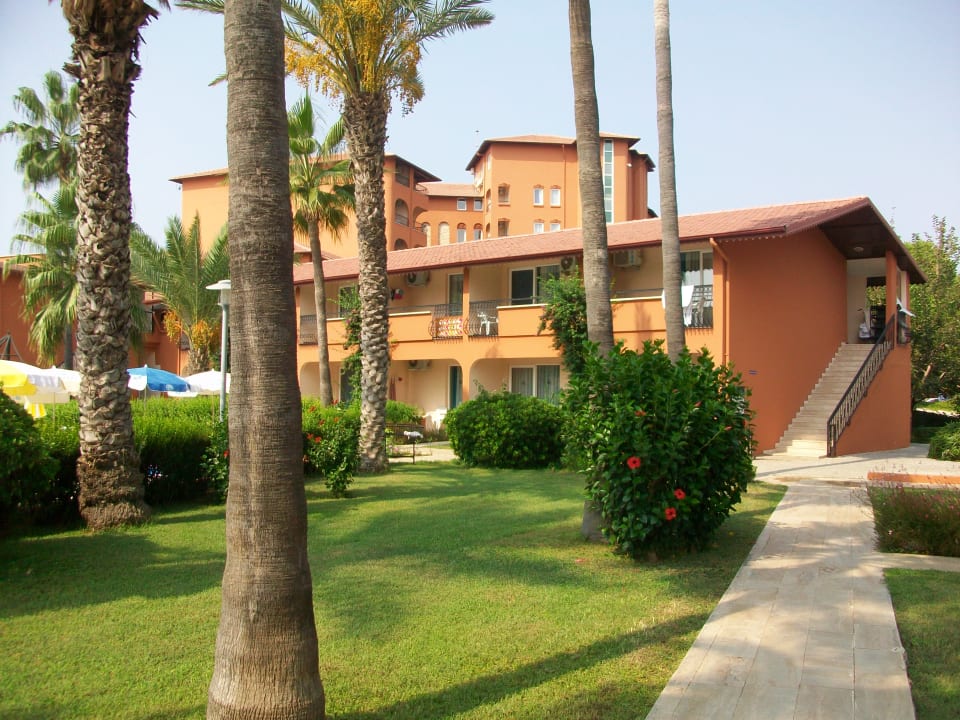 Gartenanlage Club Turtas Beach Hotel