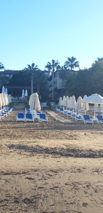 Strand Hotel Grand Side
