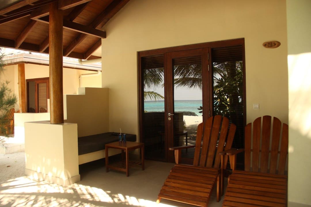 Bungi 215, Joanna & Pascal Summer Island Maldives