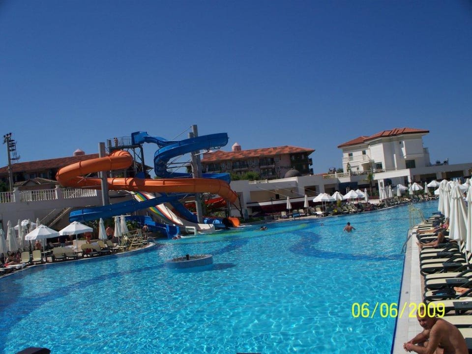 Pool Note 1 Alba Queen Hotel