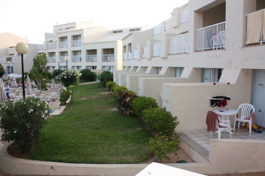 Terrasse Hotel Riu Oliva Beach Resort