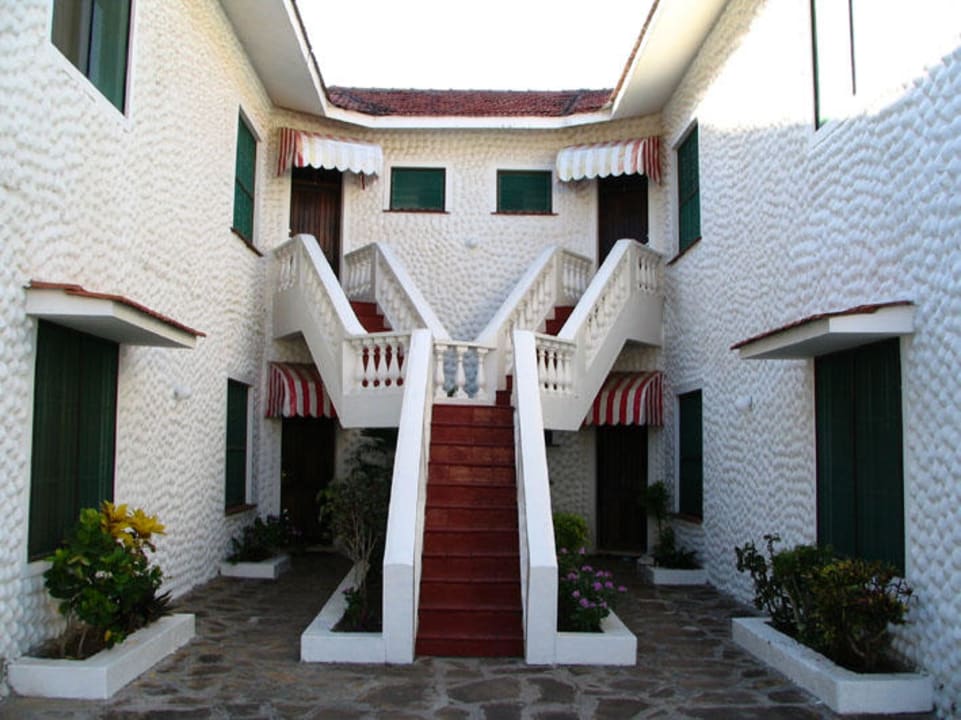 Colliers Center Apartments Colliers Center