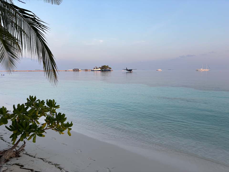 Strand Kuredu Island Resort & Spa