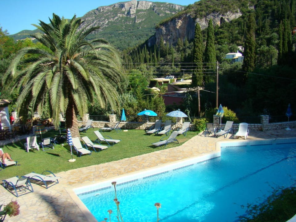 Pool Hotel & Apartments Liapades Beach