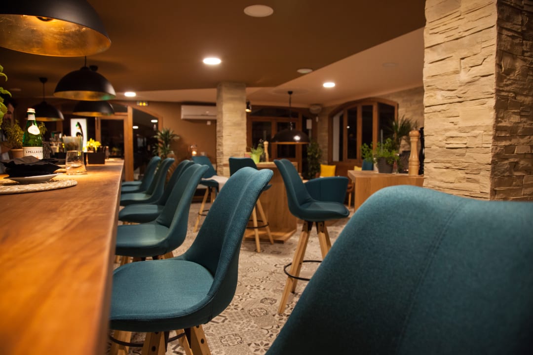 Gastro Orange Colom Seaside Apartments