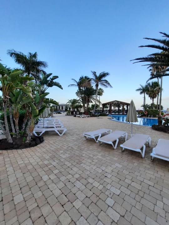Pool R2 Pajara Beach