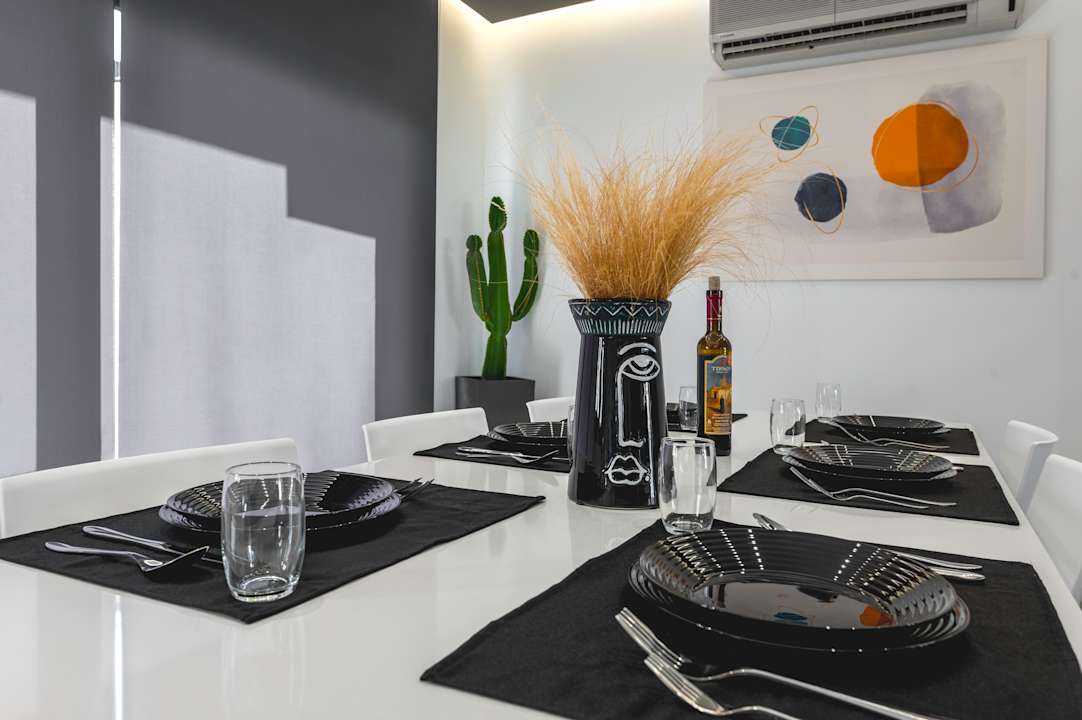 Zimmer Ikia Apartment