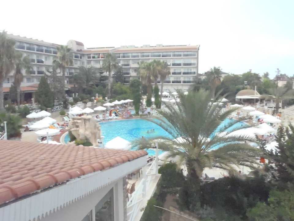 Ausblick vom Balkon Seaden Corolla Hotel