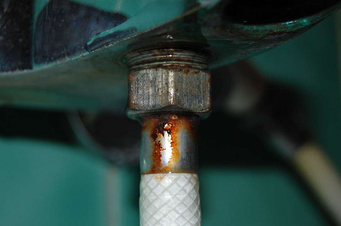 rostige Armatur Hotel Nesrine