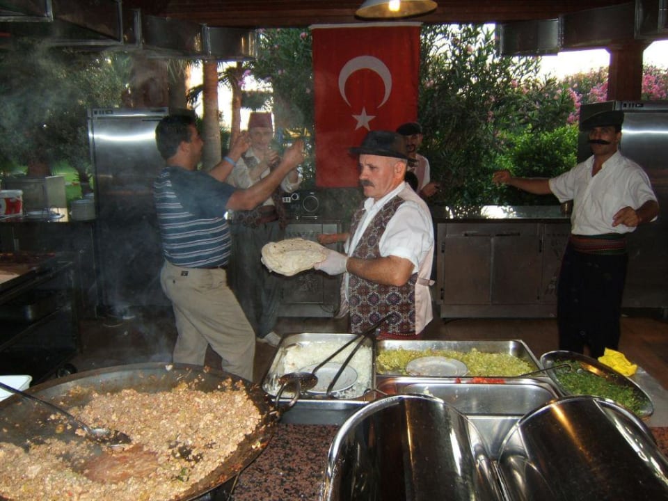 Türkischer Abend im Hauptrestaurant Labranda Alantur Resort