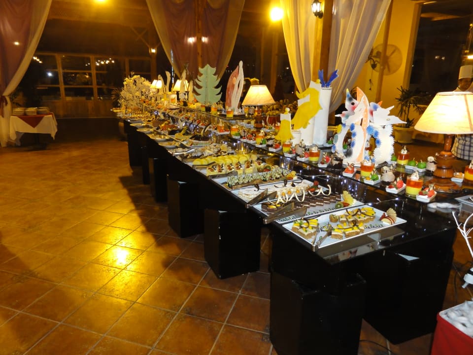 Gastro Three Corners Sea Beach Resort