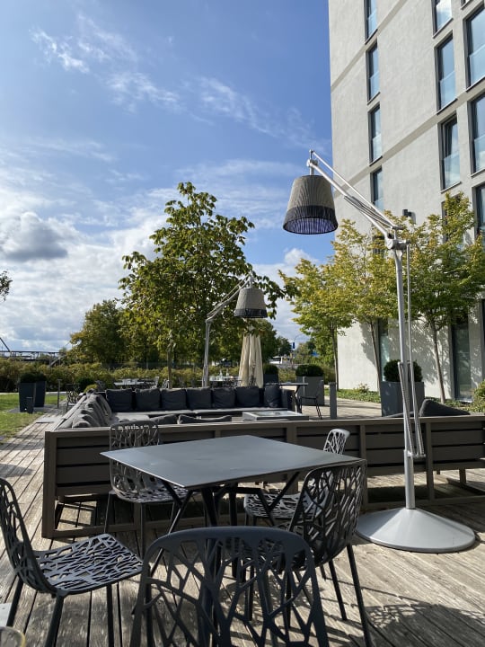 Gartenanlage Motel One München-Garching