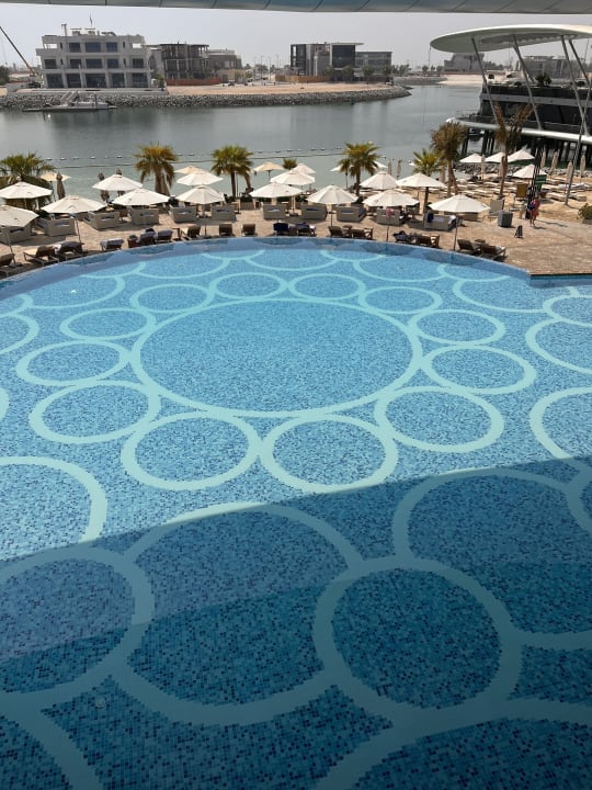 Pool Conrad Abu Dhabi Etihad Towers