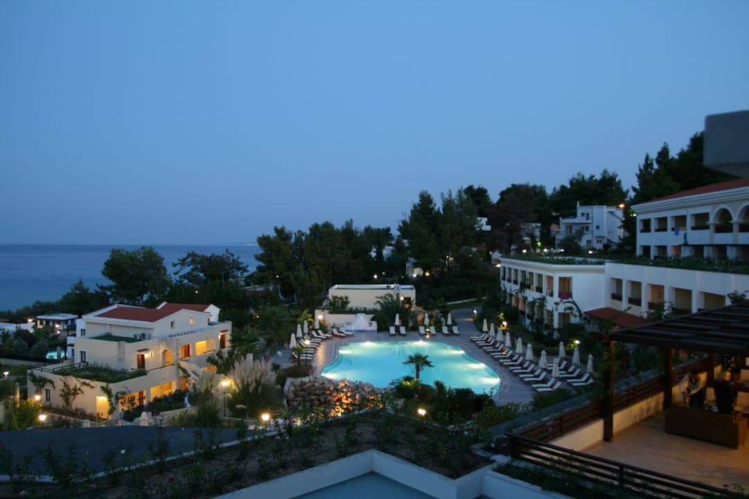 Ausblick am Abend... Aegean Melathron Thalasso Spa Hotel