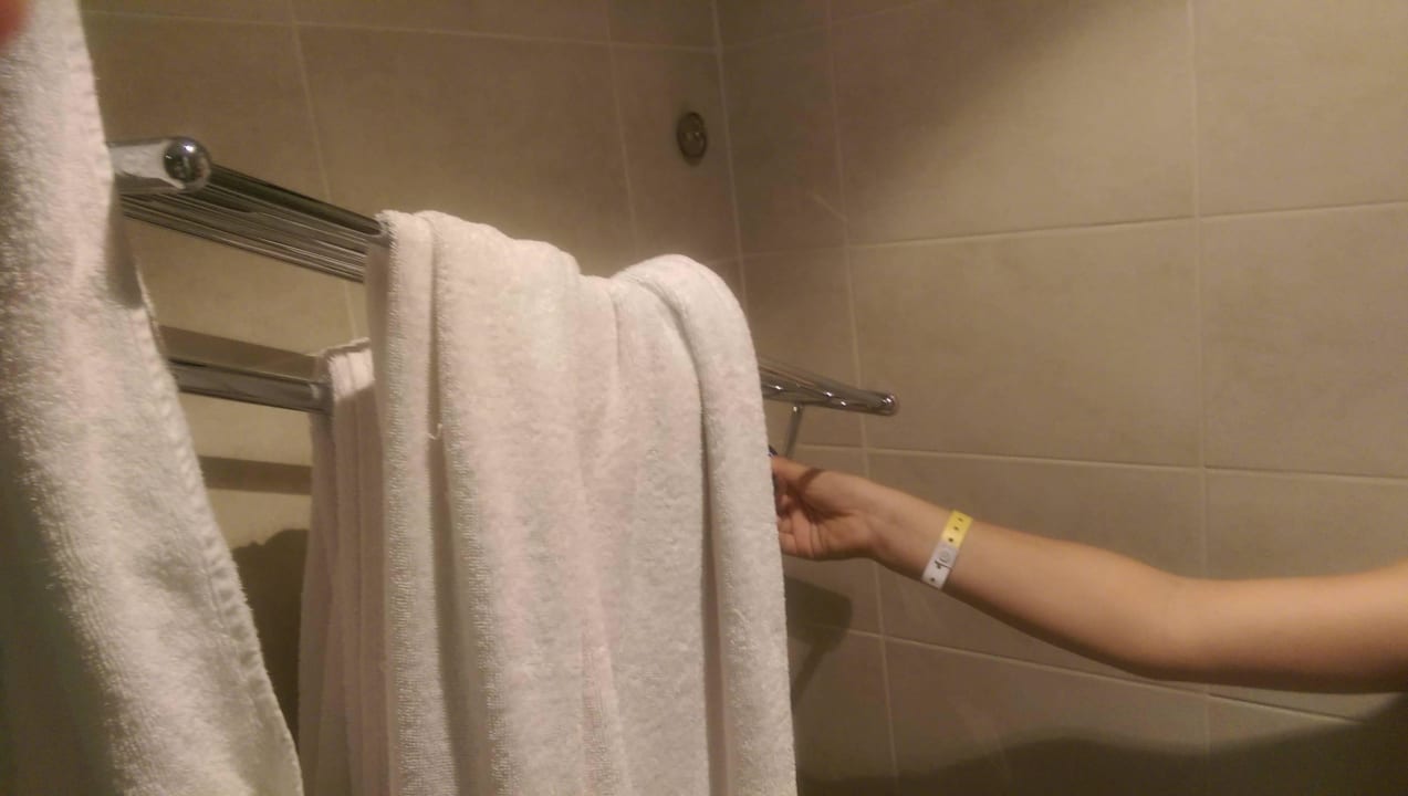 Abgefallener Handtuchhalter Sultan Gardens Resort