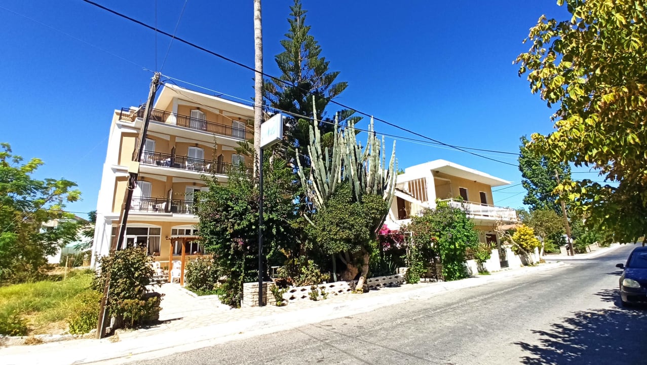 Außenansicht Hotel Niki