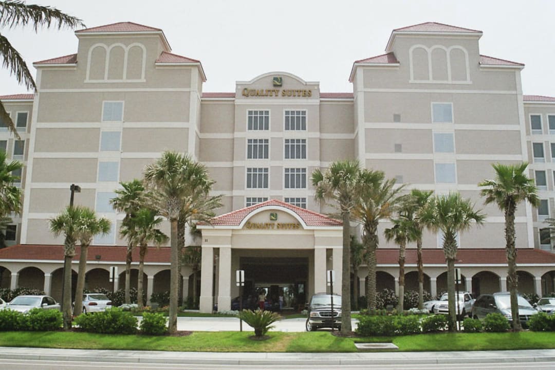 Frontansicht des Hotels Four Points by Sheraton Jacksonville Beachfront