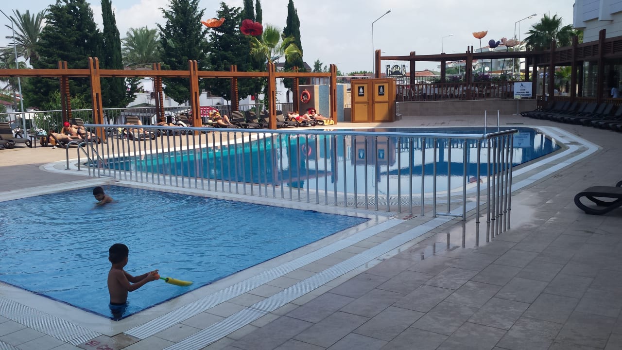 Pool Side Alegria Hotel & Spa - Adults only +16