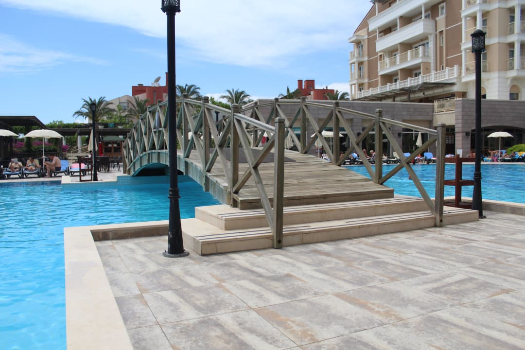 Brücke über den Pool Trendy Aspendos Beach Hotel