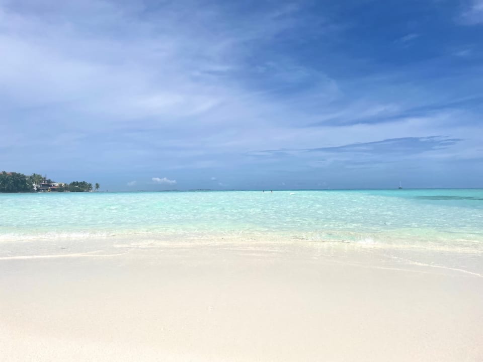 Strand Meeru Maldives Resort Island