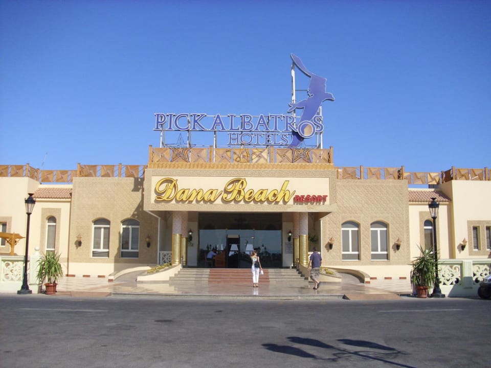 Eingang Pickalbatros Dana Beach Resort - Hurghada