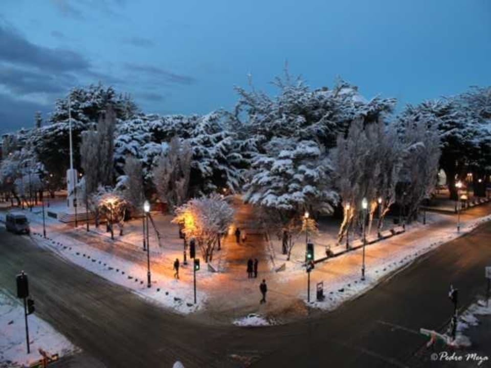 Plaza de Punta Arenas en Invierno Hotel Almasur Punta Arenas