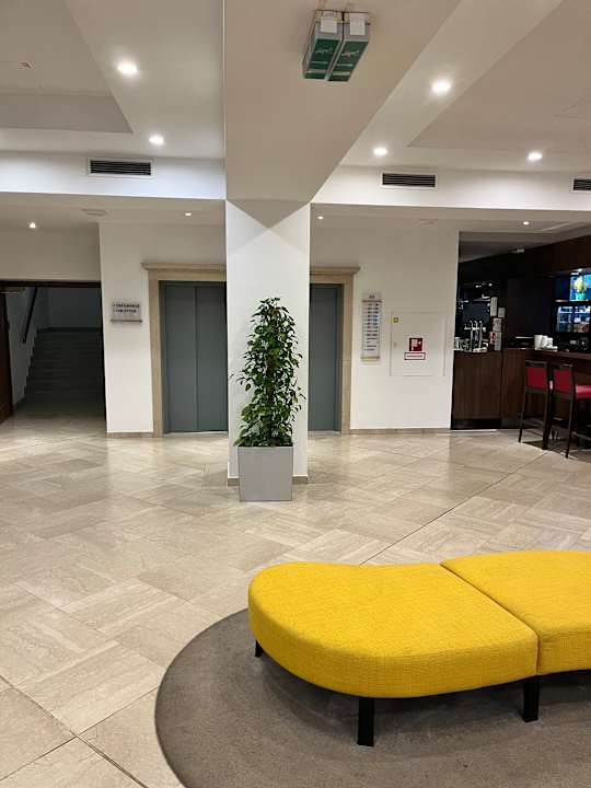 Lobby Hotel Mercure Wien Westbahnhof