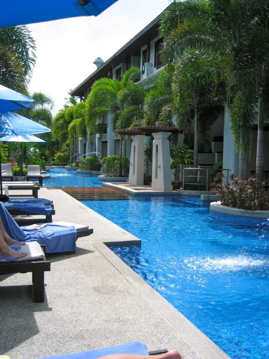 Hinterer Pool La Flora Khao Lak