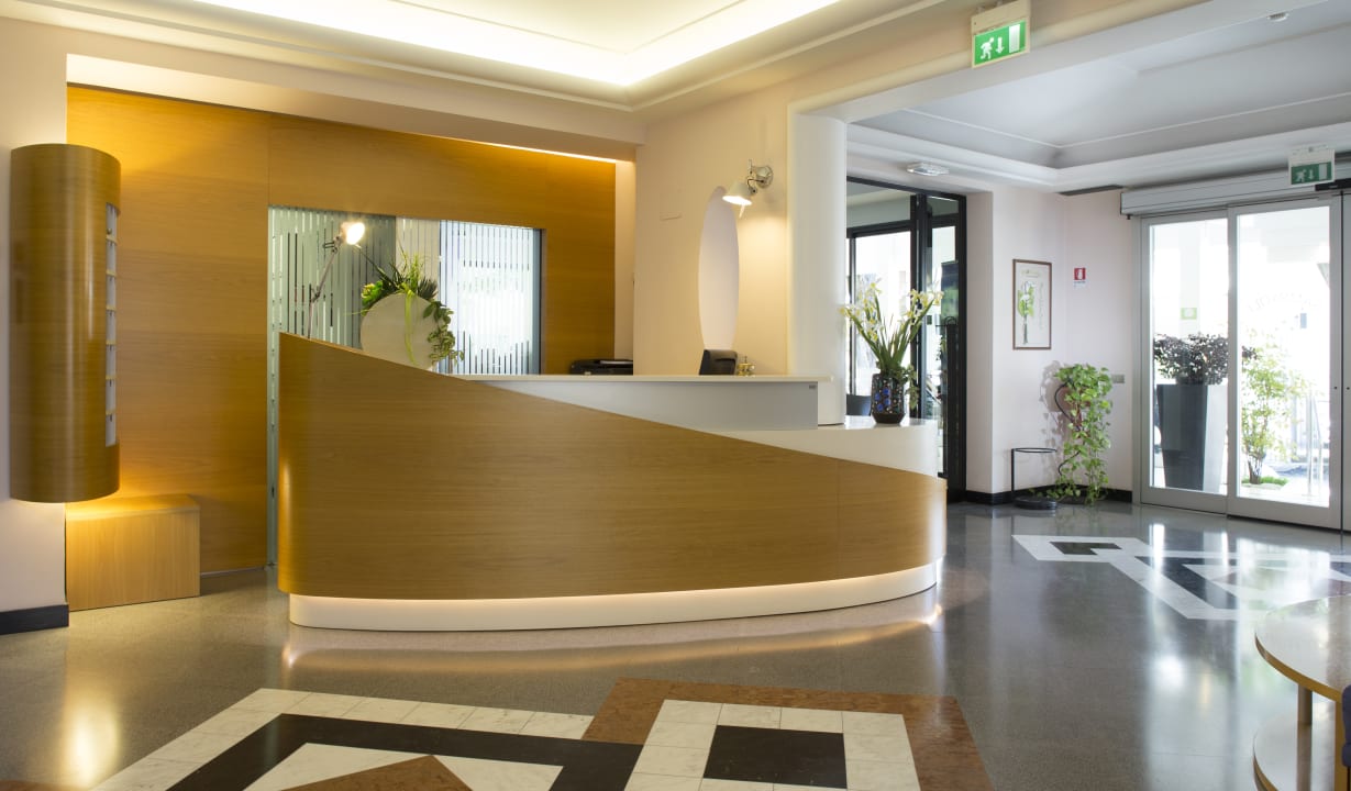 Lobby Hotel Sampaoli