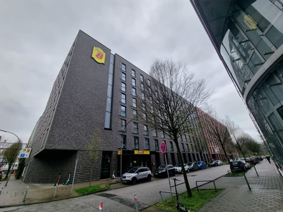 Außenansicht Super 8 by Wyndham Hamburg Mitte