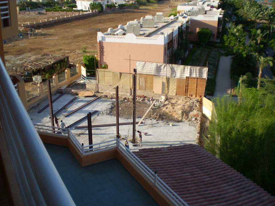 Baustelle des Restaurantanbaus Golden Beach Resort