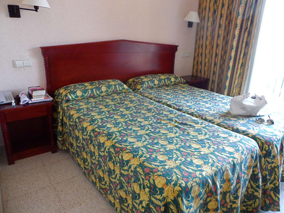 Zweibettzimmer für Alleinreisende, sehr angenehm Valentin Somni Hotel & Suites