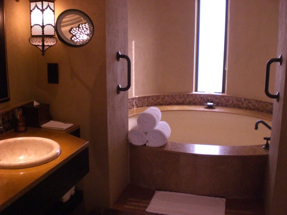 Das Bad Qasr Al Sarab Desert Resort by Anantara