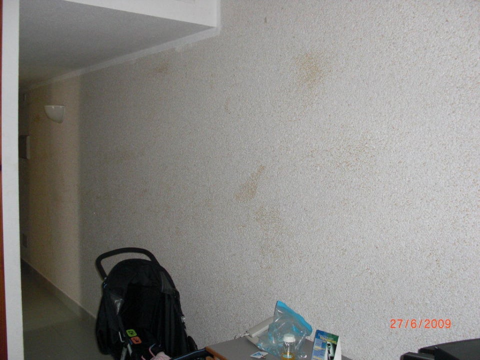 Ein neuer Anstrich wäre empfehlenswert Hipotels Mediterraneo Club