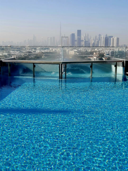 Pool Golden Sands Hotel Creek