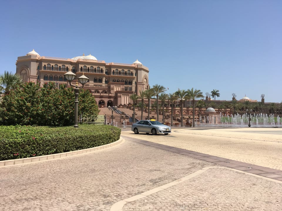Außenansicht Emirates Palace Mandarin Oriental